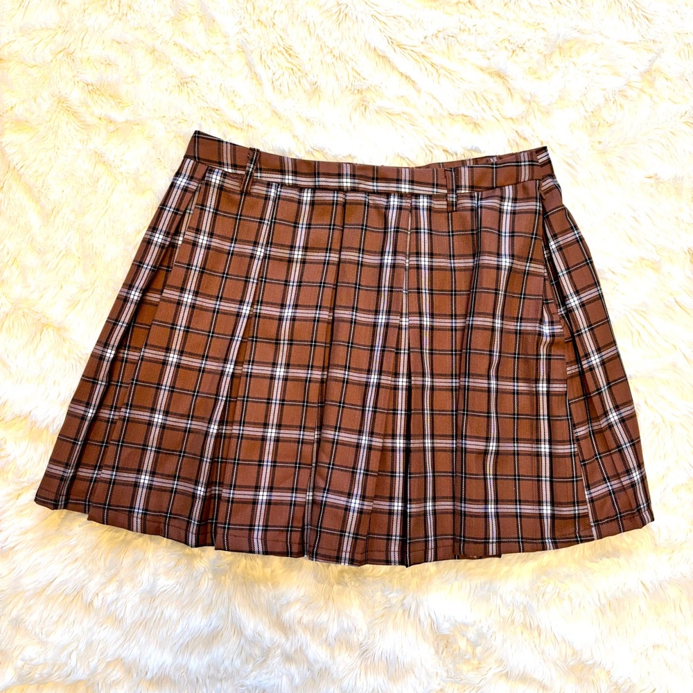 NWT Hot Topic Brown & Black Plaid Pleated Skater Skirt Womens Medium
